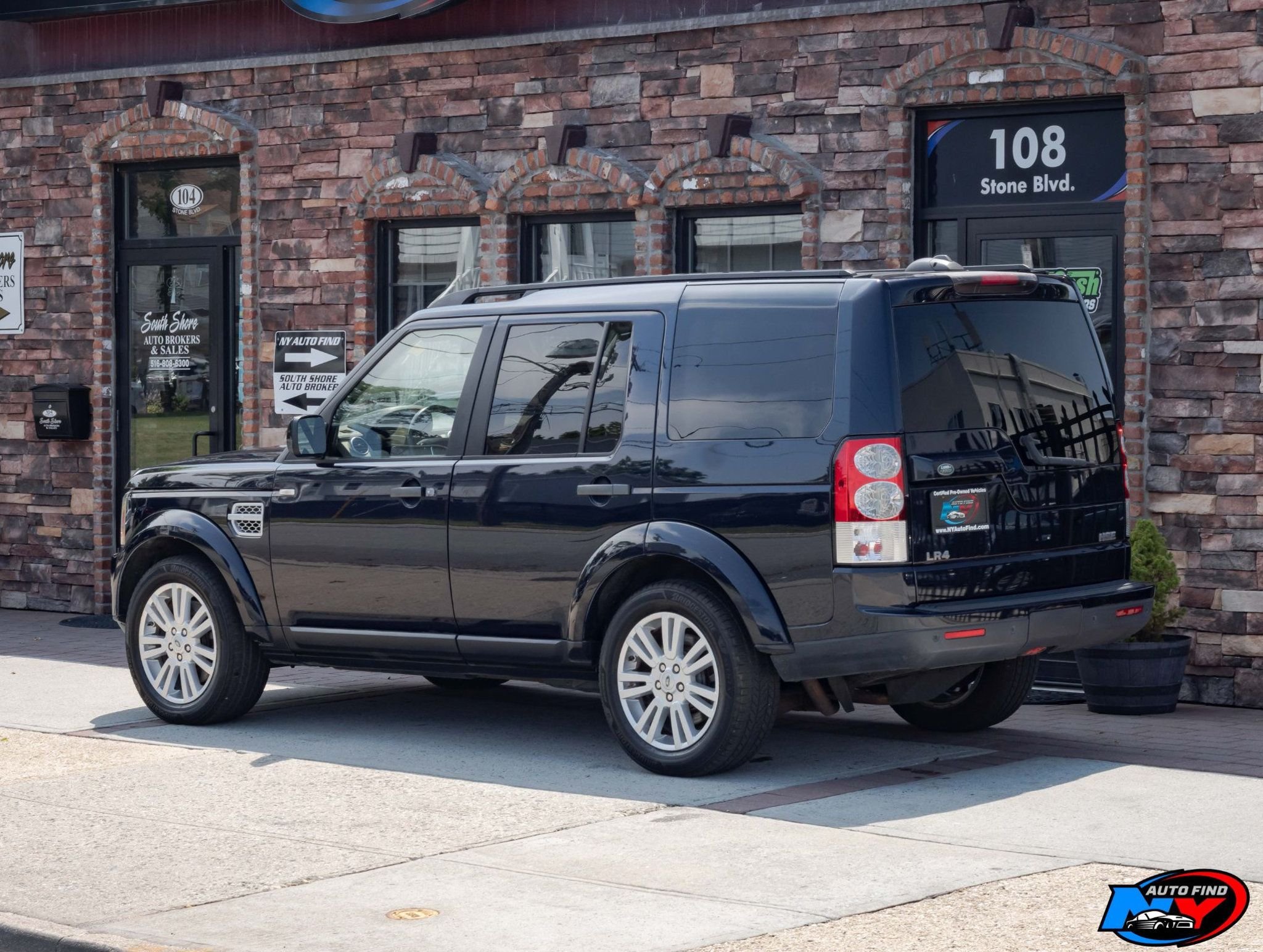 2011 Land Rover LR4 HSE photo 4