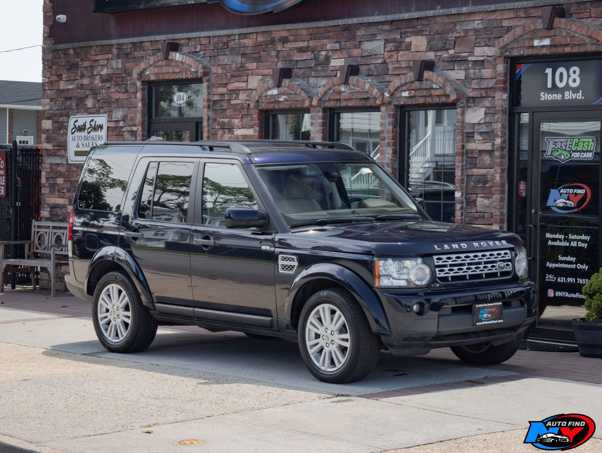 2011 Land Rover LR4 HSE photo 6