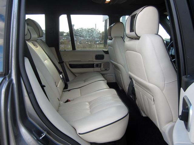 2011 Land Rover Range Rover 4WD 4dr HSE LUX - 20425797 - 17