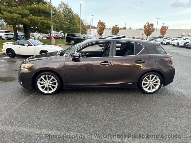 2011 Lexus CT 200h FWD 4dr Hybrid - 22936613 - 4