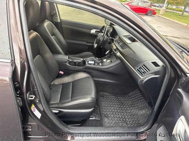 2011 Lexus CT 200h FWD 4dr Hybrid - 22936613 - 6