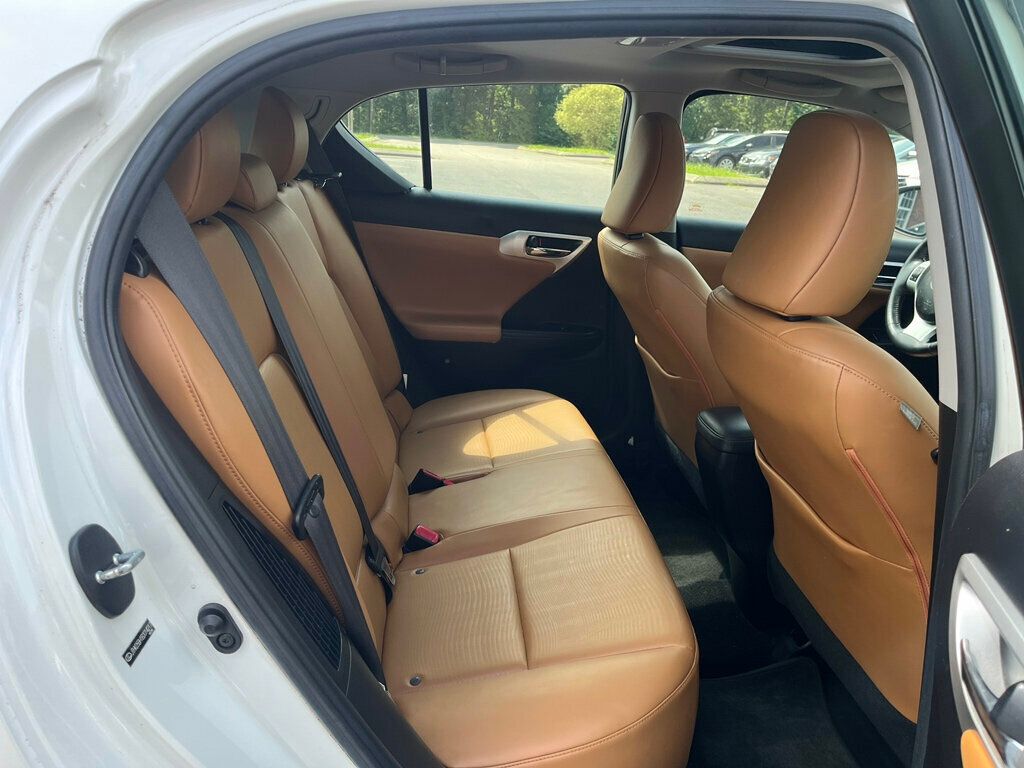 2011 Lexus CT 200h FWD 4dr Hybrid Premium - 22886411 - 10