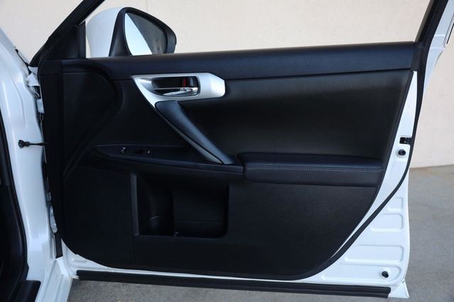 2011 Lexus CT 200h Premium - 23101481 - 26