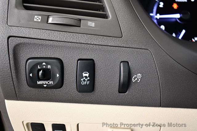 2011 Lexus ES 350 4dr Sedan - 22765097 - 33