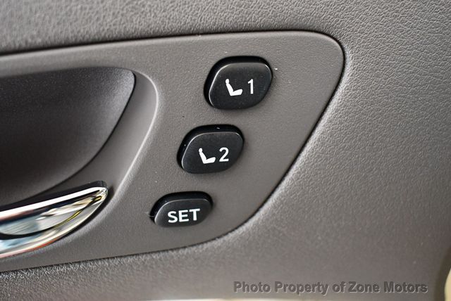 2011 Lexus ES 350 4dr Sedan - 22765097 - 43