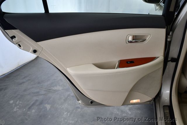 2011 Lexus ES 350 4dr Sedan - 22765097 - 44