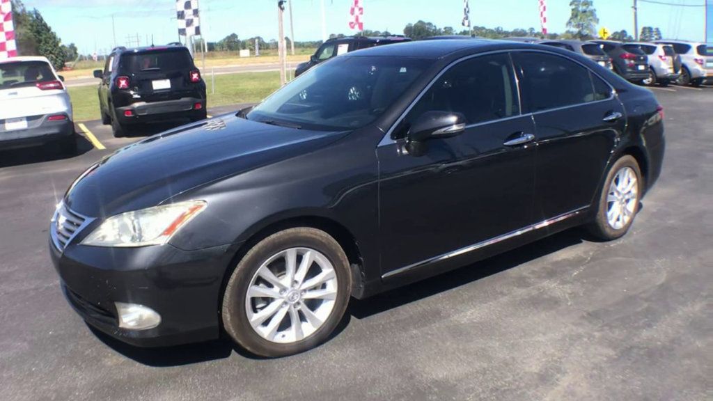 2011 Lexus ES 350 photo 4