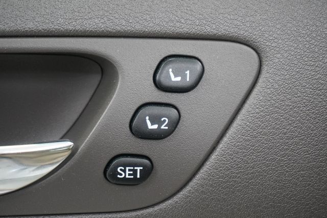 2011 Lexus ES 350 4dr Sedan - 23039886 - 13