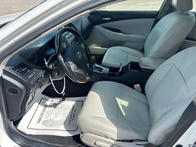 2011 Lexus ES 350 4dr Sedan - 23079456 - 7