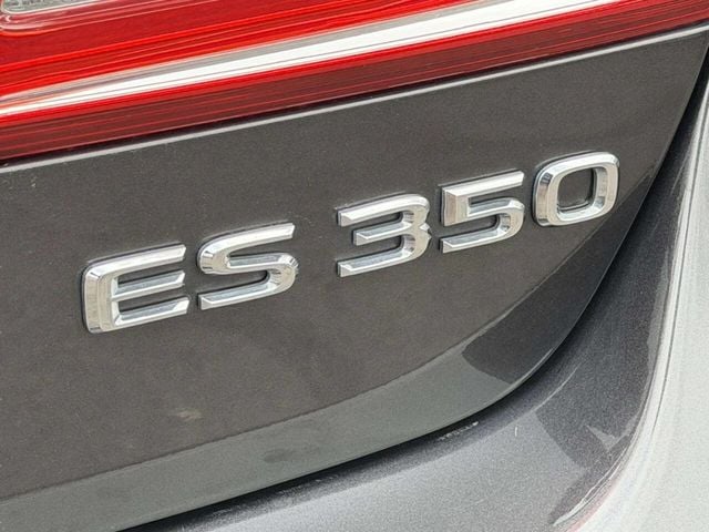 2011 Lexus ES 350 4dr Sedan - 22970617 - 20