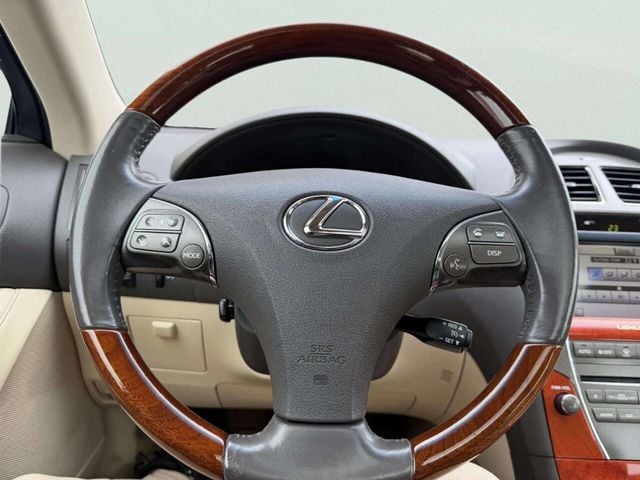 2011 Lexus ES 350 4dr Sedan - 22970617 - 29
