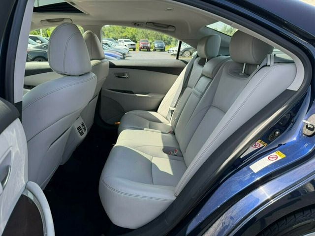 2011 Lexus ES 350 4dr Sedan - 22959430 - 20