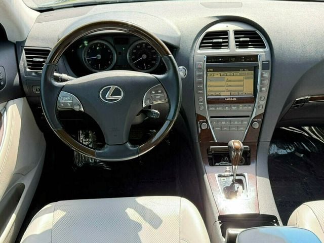 2011 Lexus ES 350 4dr Sedan - 22959430 - 21
