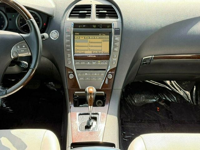 2011 Lexus ES 350 4dr Sedan - 22959430 - 22