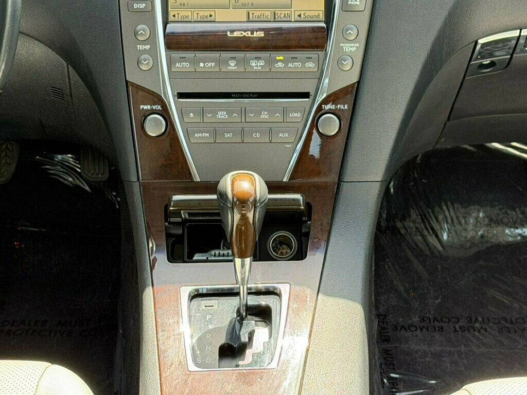 2011 Lexus ES 350 4dr Sedan - 22959430 - 24