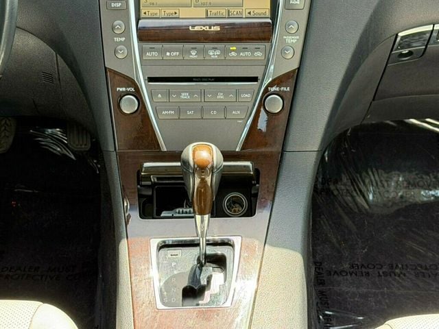 2011 Lexus ES 350 4dr Sedan - 22959430 - 24