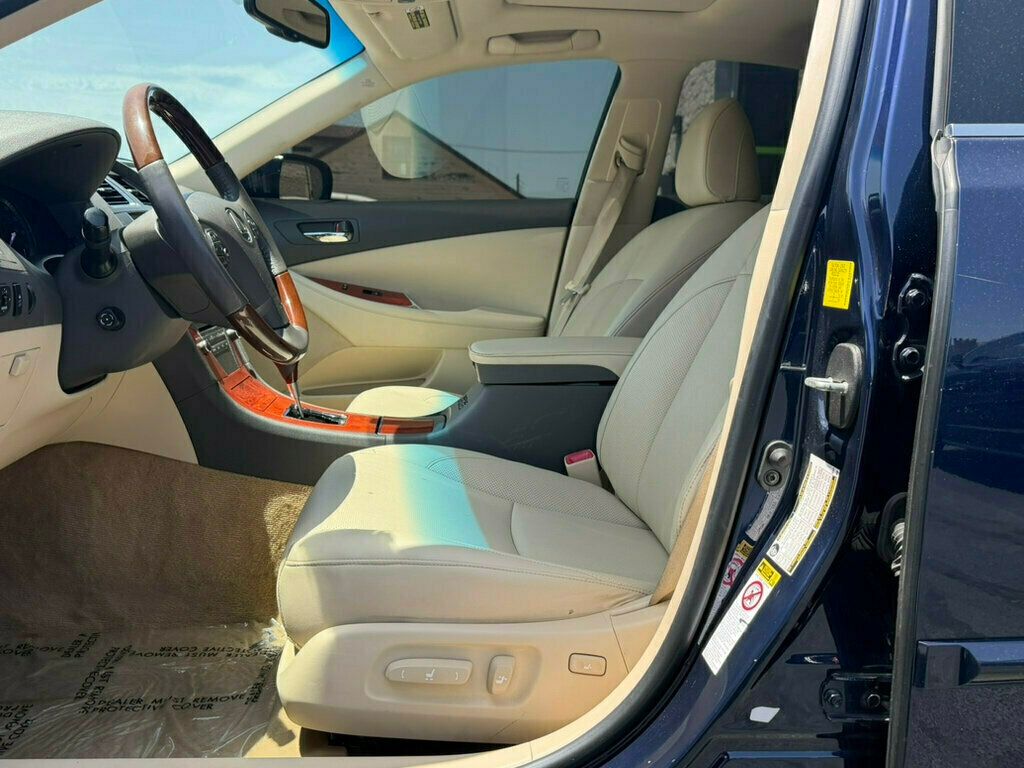 2011 Lexus ES 350 4dr Sedan - 23037133 - 35