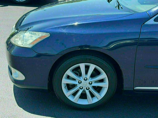2011 Lexus ES 350 4dr Sedan - 23037133 - 37