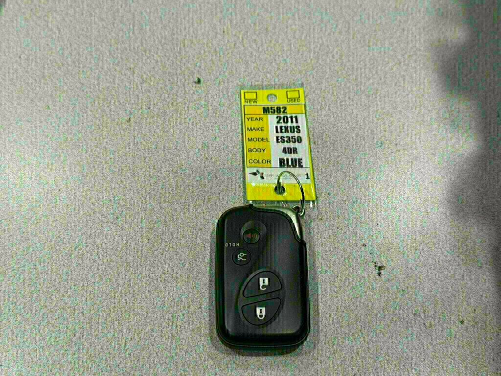 2011 Lexus ES 350 4dr Sedan - 23037133 - 41