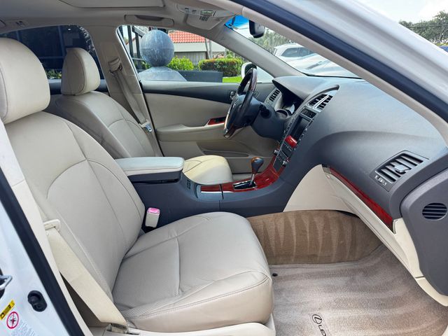 2011 Lexus ES 350 4dr Sedan - 23005991 - 17