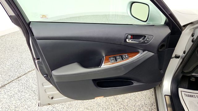 2011 Lexus ES 350 4dr Sedan w/ Heated & Ventilated Seats, Intuitive Parking Assist - 23003588 - 10