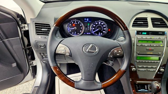 2011 Lexus ES 350 4dr Sedan w/ Heated & Ventilated Seats, Intuitive Parking Assist - 23003588 - 13