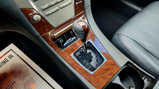 2011 Lexus ES 350 4dr Sedan w/ Heated & Ventilated Seats, Intuitive Parking Assist - 23003588 - 16