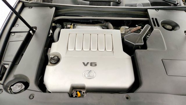 2011 Lexus ES 350 4dr Sedan w/ Heated & Ventilated Seats, Intuitive Parking Assist - 23003588 - 25