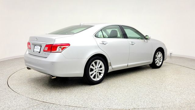 2011 Lexus ES 350 4dr Sedan w/ Heated & Ventilated Seats, Intuitive Parking Assist - 23003588 - 4