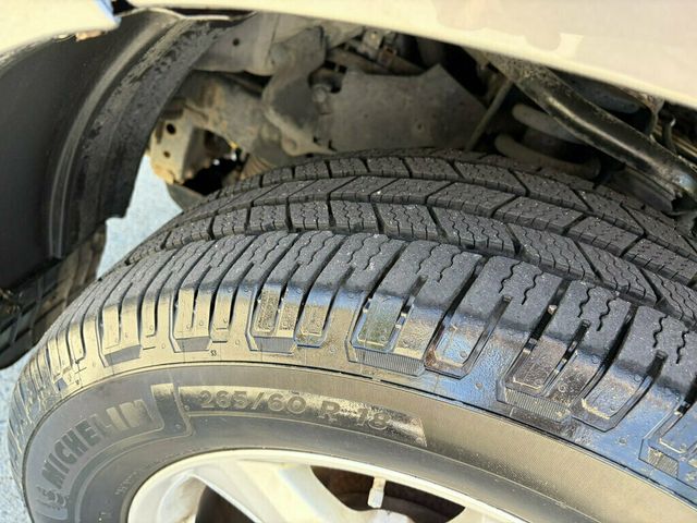 2011 Lexus GX Low Miles 4x4 V8 Power Third Row CLEAN 615-300-6004 - 23070876 - 36