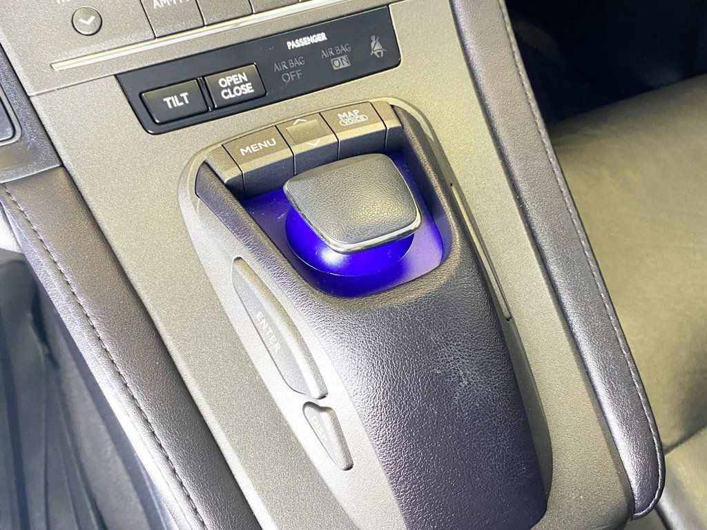 2011 Lexus HS 250h 4dr Sedan Hybrid - 22981562 - 32