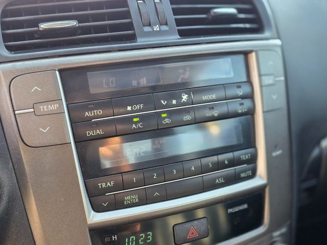 2011 Lexus IS 250 4dr Sport Sedan Automatic RWD - 22979323 - 22