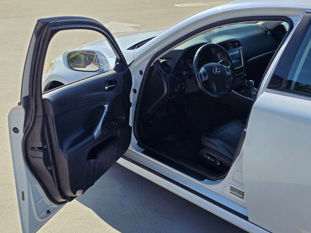 2011 Lexus IS 250 4dr Sport Sedan Automatic RWD - 22979323 - 29