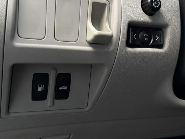 2011 Lexus IS 250 Base Trim - 23068948 - 11