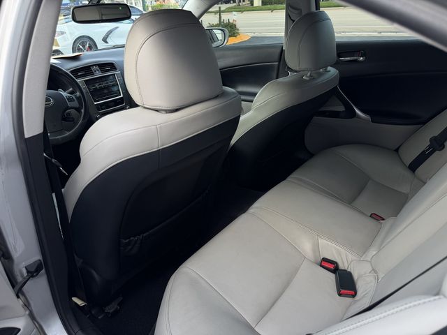 2011 Lexus IS 250 Base Trim - 23068948 - 19