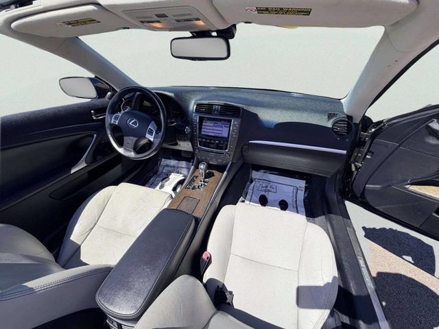 2011 Lexus IS 250C 2dr Convertible Automatic - 23045957 - 31
