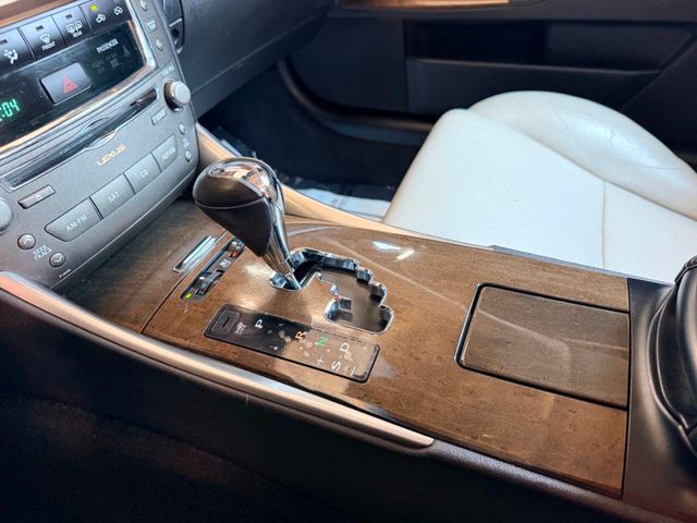2011 Lexus IS 250C 2dr Convertible Automatic - 23045957 - 44