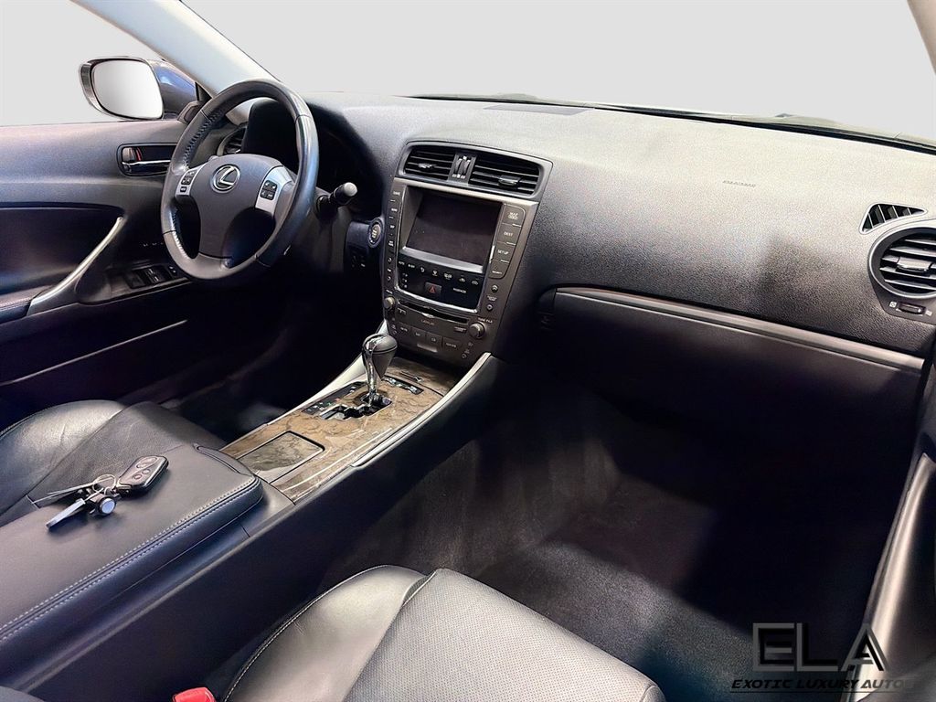 2011 Lexus IS 250C 2dr Convertible Automatic - 22983565 - 27