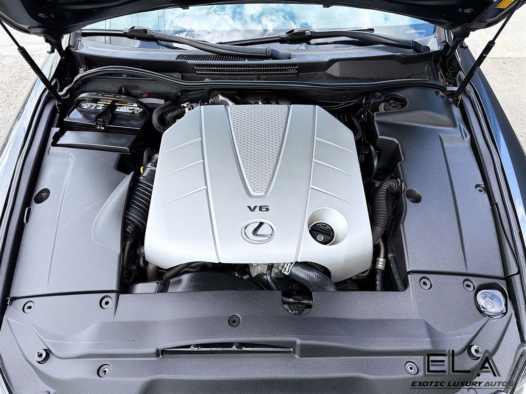 2011 Lexus IS 350 4dr Sedan RWD - 23041741 - 32