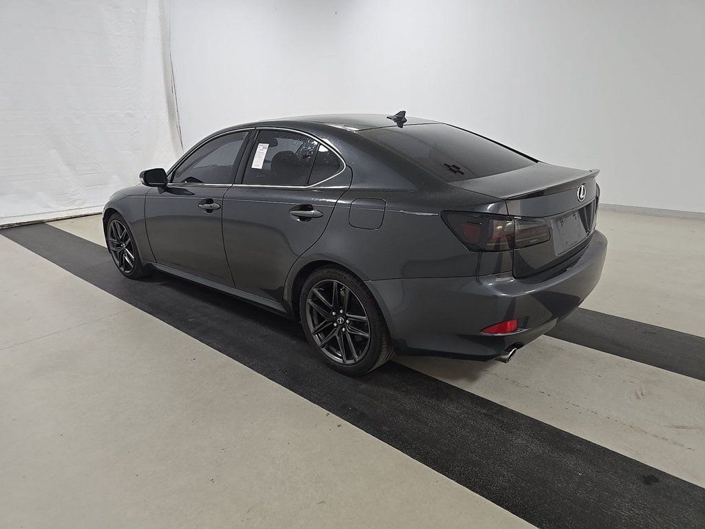 2011 Lexus IS 350 4dr Sedan RWD - 23041741 - 5