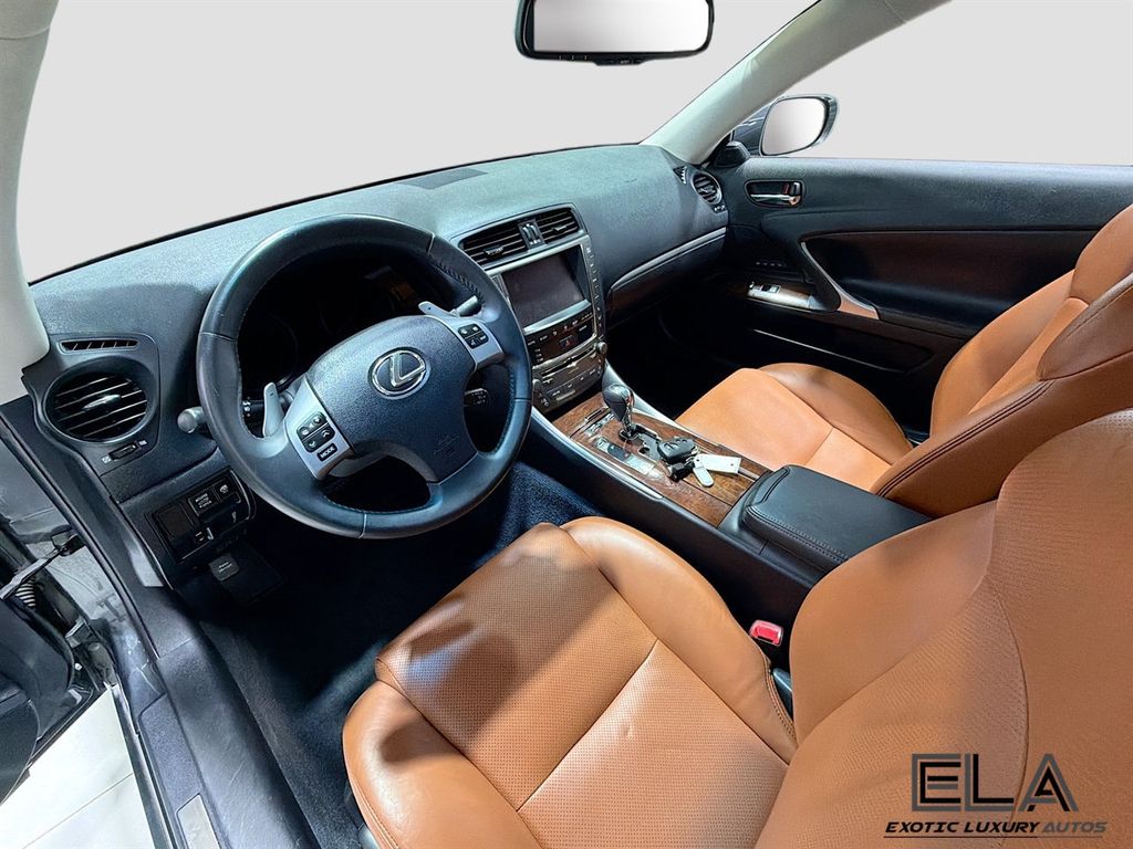 2011 Lexus IS 350C 2dr Convertible - 23001136 - 9