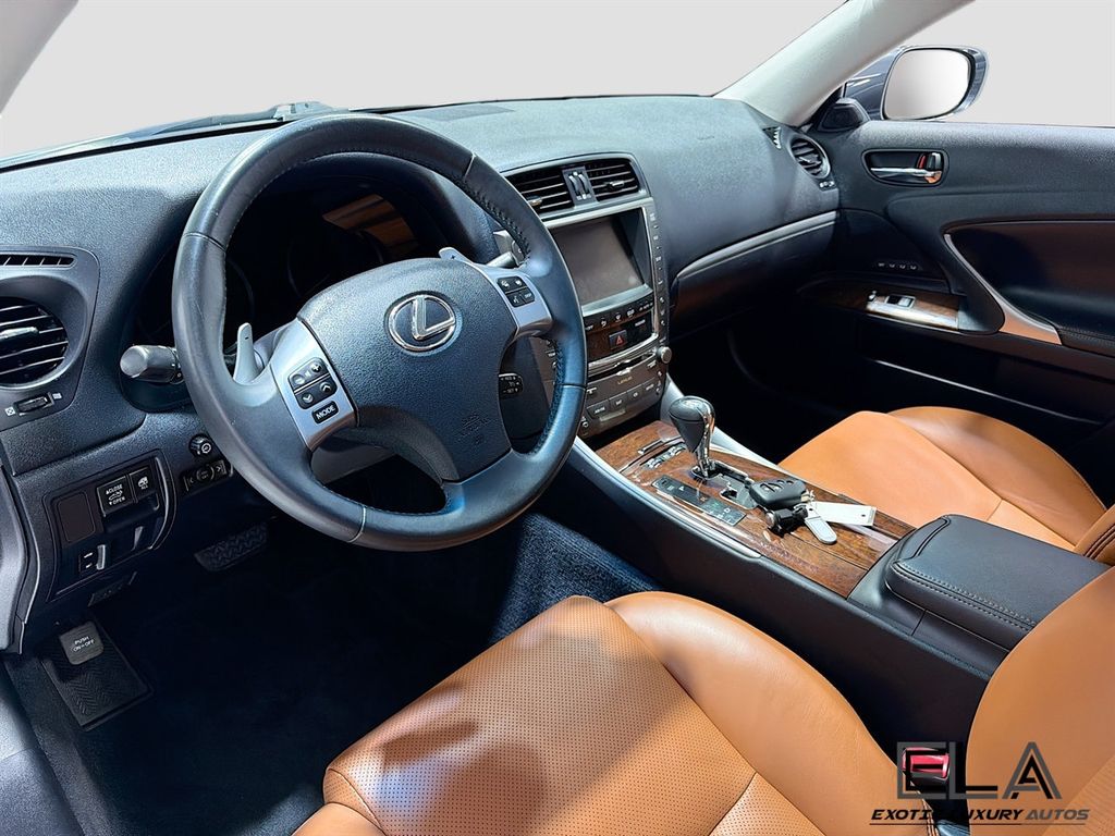 2011 Lexus IS 350C 2dr Convertible - 23001136 - 11