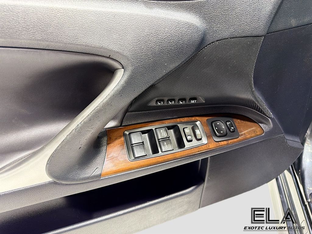 2011 Lexus IS 350C 2dr Convertible - 23001136 - 18