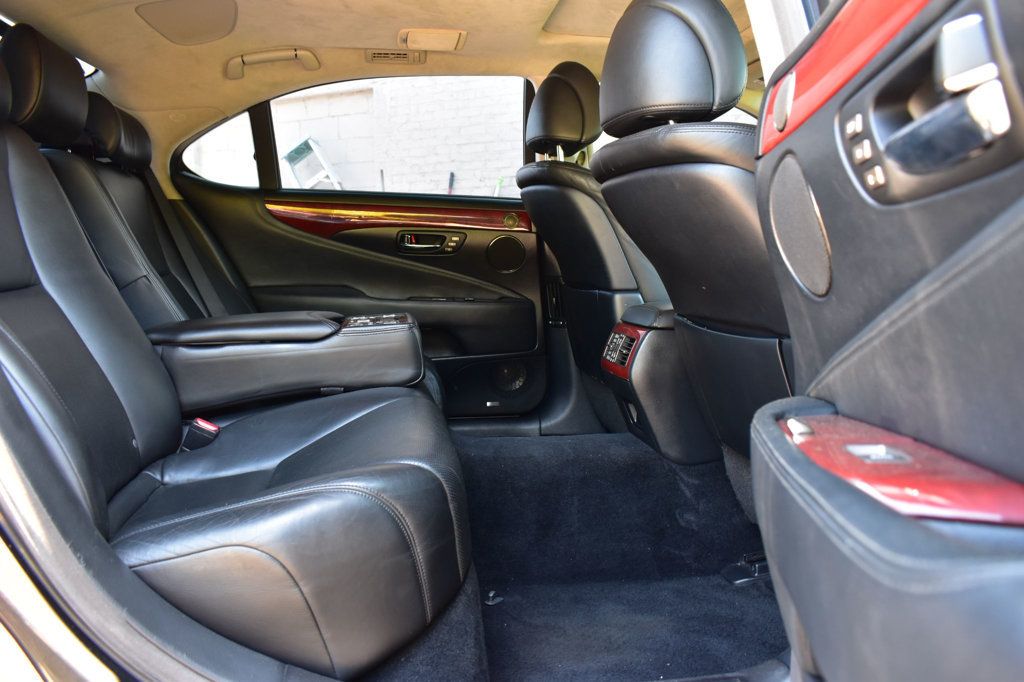 2011 Lexus LS 460 4dr Sedan L AWD - 23034618 - 16