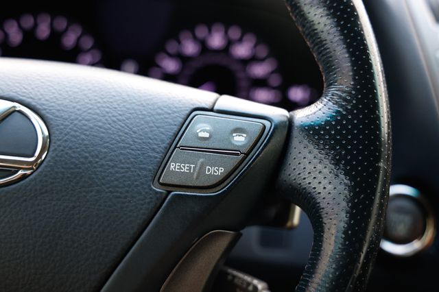 2011 Lexus LS 460 4dr Sedan RWD - 22966843 - 32