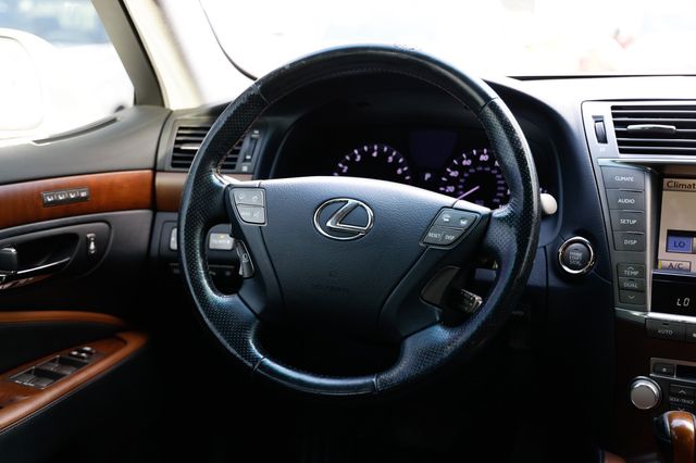 2011 Lexus LS 460 4dr Sedan RWD - 22966843 - 33