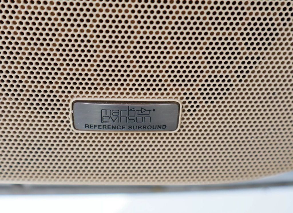 2011 Lexus LX 2011 LX 570, V8, NAVI, MARK LEVINSON, 3RD ROW, SUNROOF, HID LTS! - 22835219 - 18