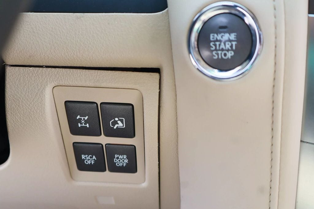 2011 Lexus LX 2011 LX 570, V8, NAVI, MARK LEVINSON, 3RD ROW, SUNROOF, HID LTS! - 22835219 - 23