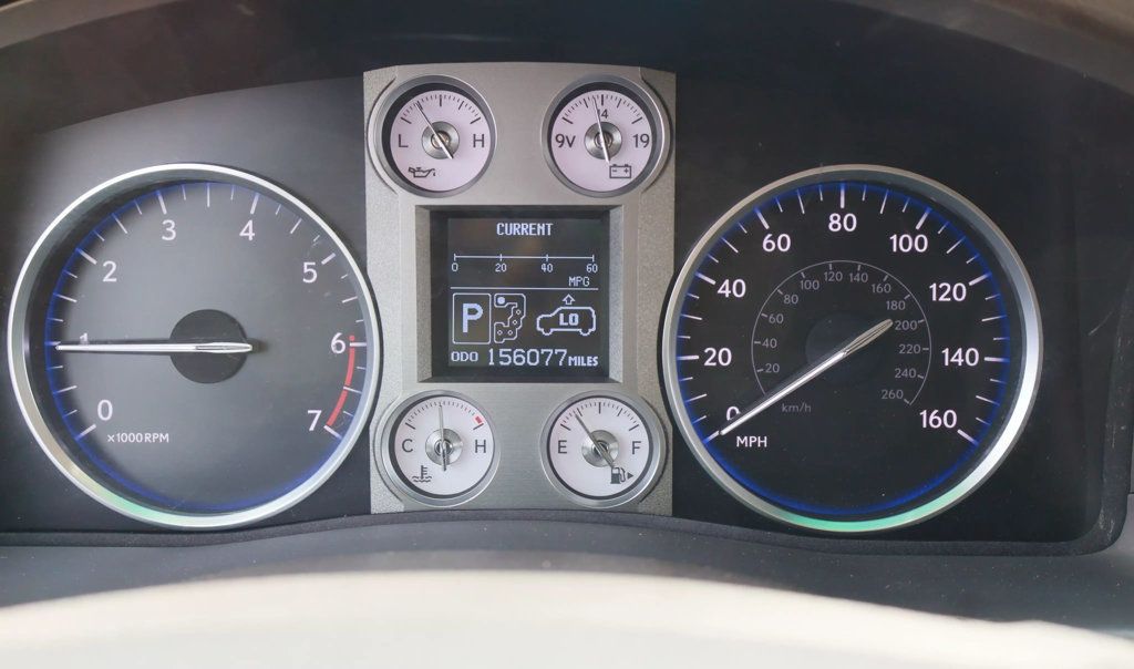 2011 Lexus LX 2011 LX 570, V8, NAVI, MARK LEVINSON, 3RD ROW, SUNROOF, HID LTS! - 22835219 - 24