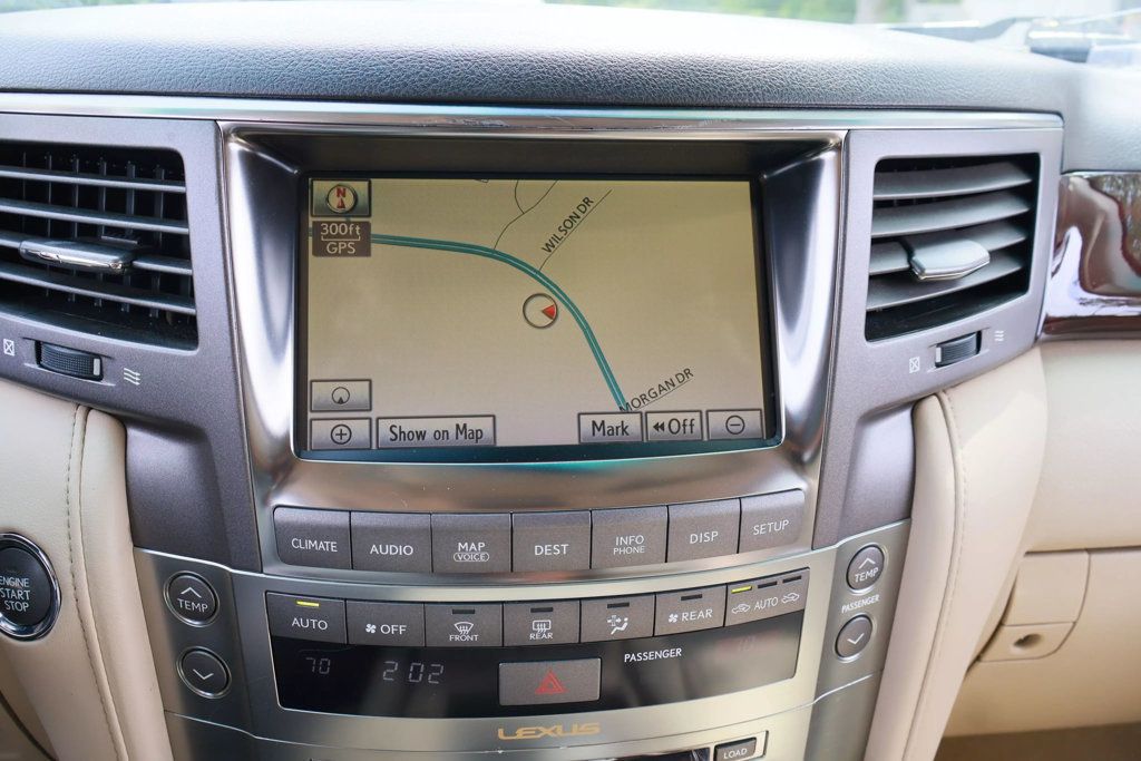 2011 Lexus LX 2011 LX 570, V8, NAVI, MARK LEVINSON, 3RD ROW, SUNROOF, HID LTS! - 22835219 - 25